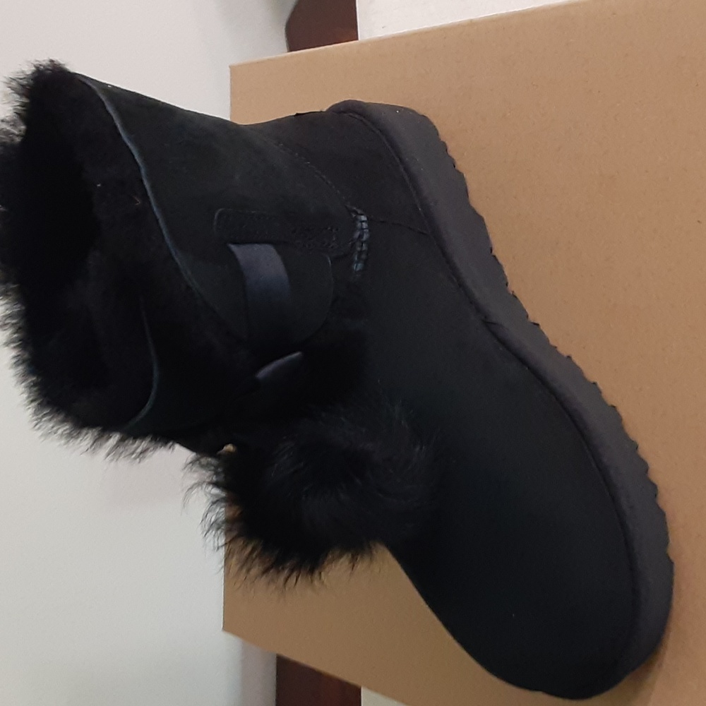 UGG GITA